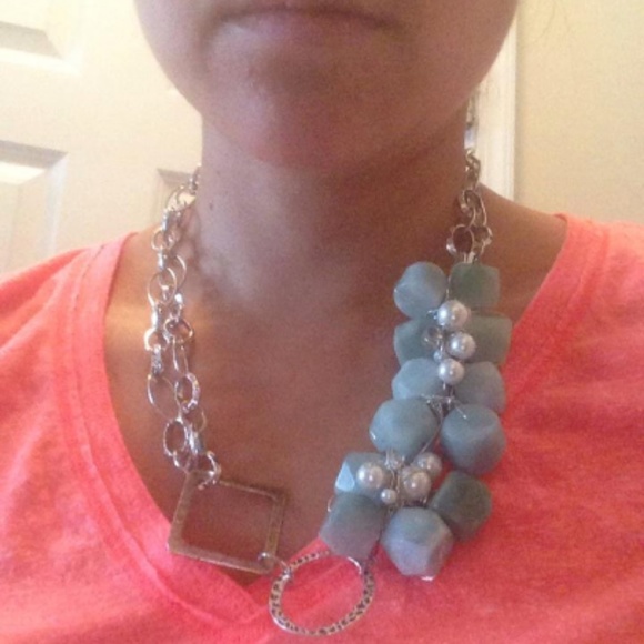 Chunky Unique Stone Necklace - Picture 2 of 2